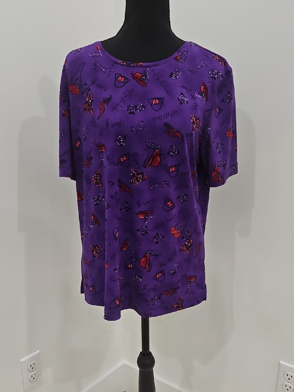 NAPPA VALLEY Purple Short-Sleeve Printed Women's Top. Size M